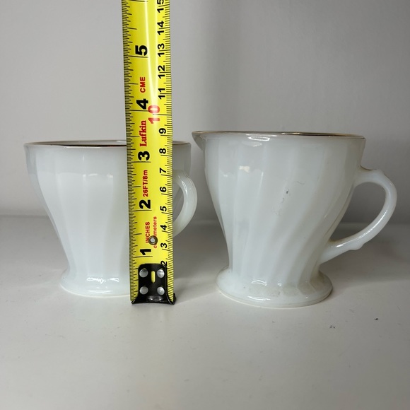 SOLD - Antique Vintage Fire King Creamer and Sugar set - Picture 2 of 14